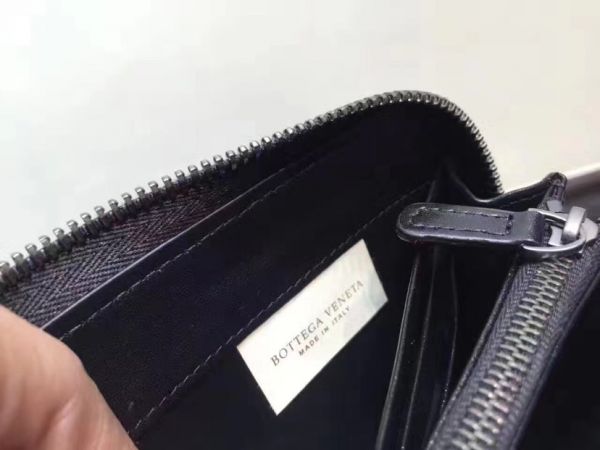 Bottega Veneta wallet