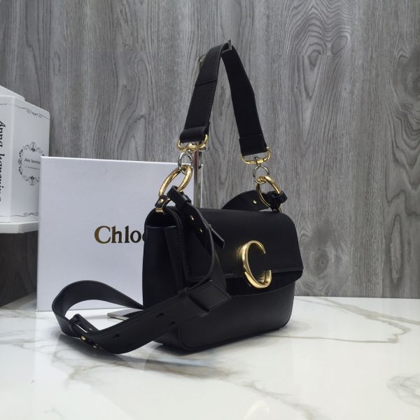 Chloé C Shoulder Bags
