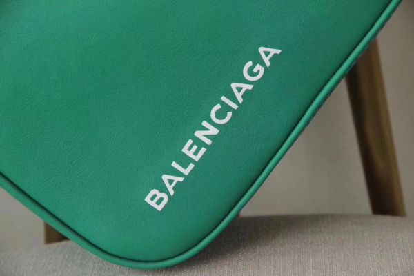Balenciaga TRIANGLE DUFFLE S
